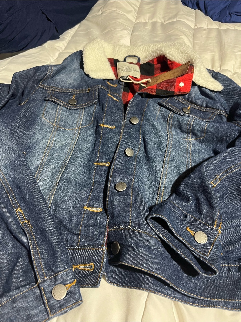 Womens lined jean jacket. NWT